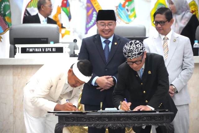DPRD Jabar Setujui Raperda Pertanggungjawaban Pelaksanaan APBD 2025 Jadi Perda